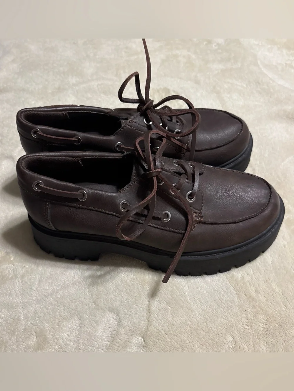 No Boundaries Women's Dark Brown Platform Lace-Up Shoes